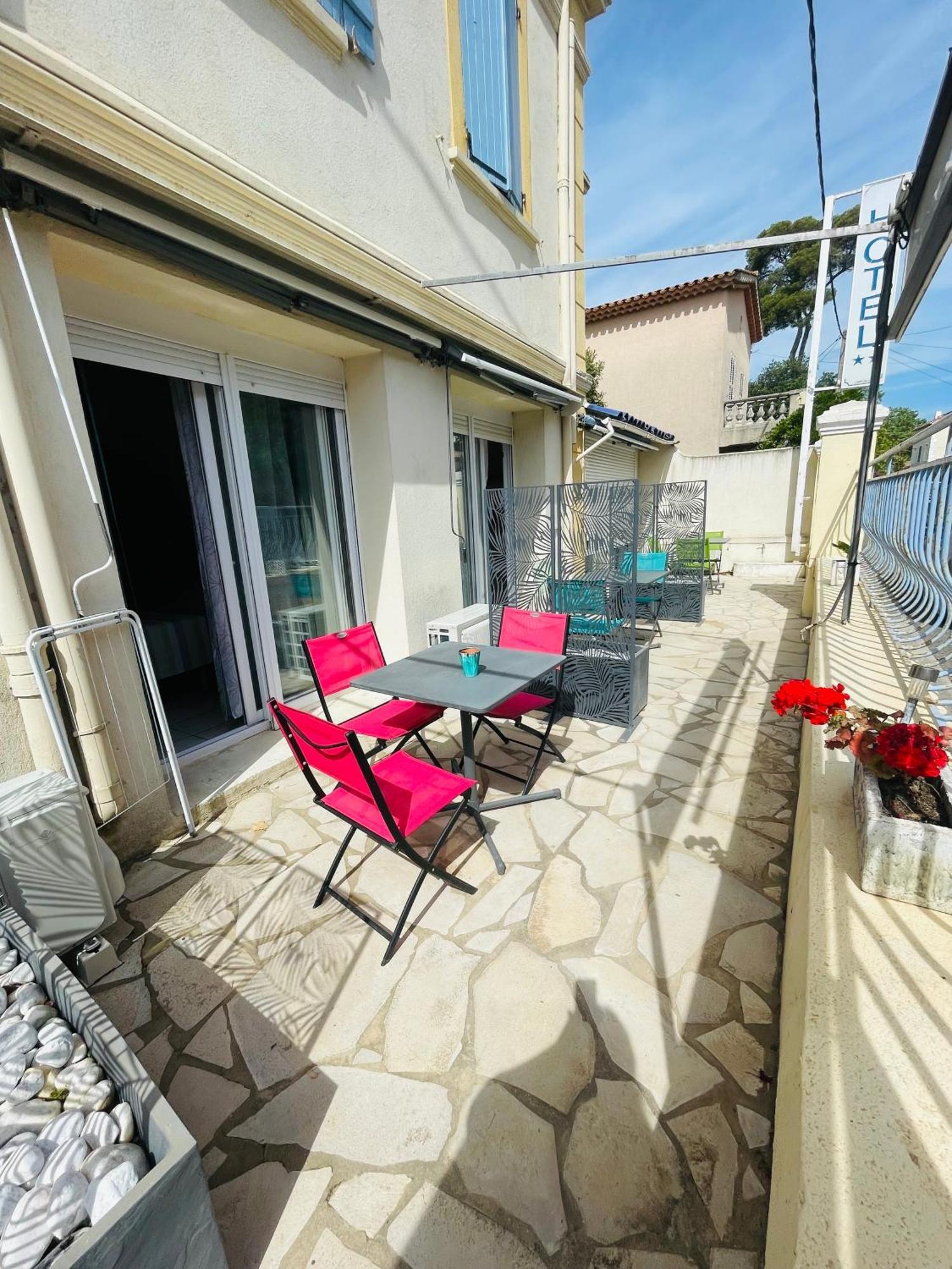 Hotel L'Escale Au Soleil Saint Aygulf Zewnętrze zdjęcie